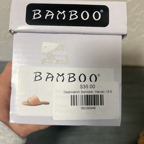 New in box ladies Bamboo brand destination Hawaii raffia slide sandals. - Picture 7 of 7